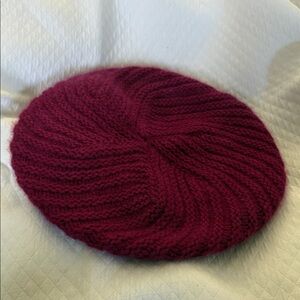 Longchamp Paris 100% Cashmere Knit Raspberry Beret Hat. Authentic. Like New!